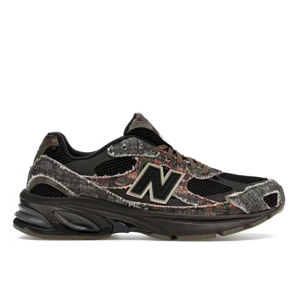 Dev 07 LacedUp New Shoes
